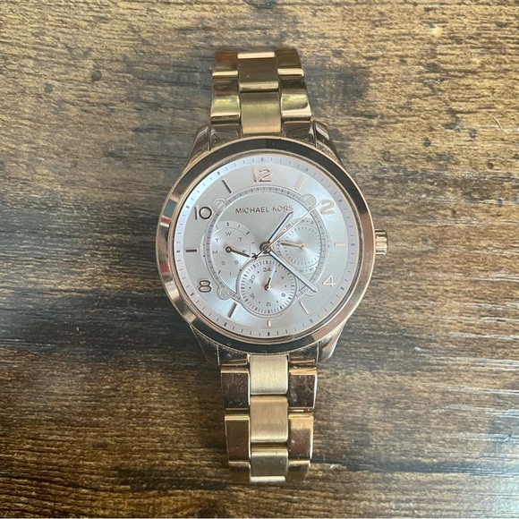 Michael Kors Runway MK6589 100mm Watch - Picture 1 of 7